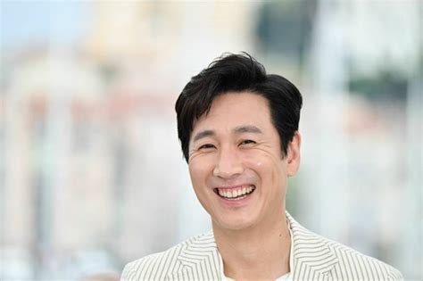 Lee Sun Kyun Ditemukan Tewas Dalam Mobil Yang Terparkir Di Jalan