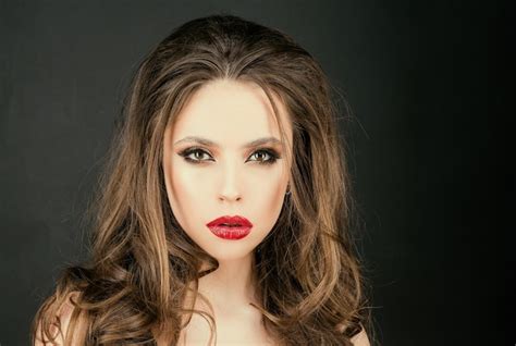 Premium Photo Closeup Beauty Portrait Red Lips Makeup Young Woman