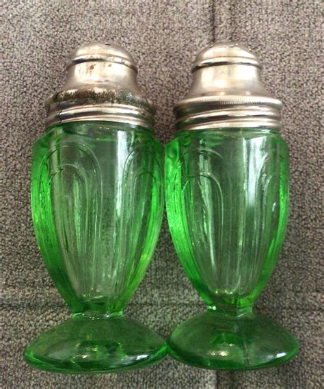 Hazel Atlas Uranium Glass Salt Pepper Shakers Depression Vaseline Glass