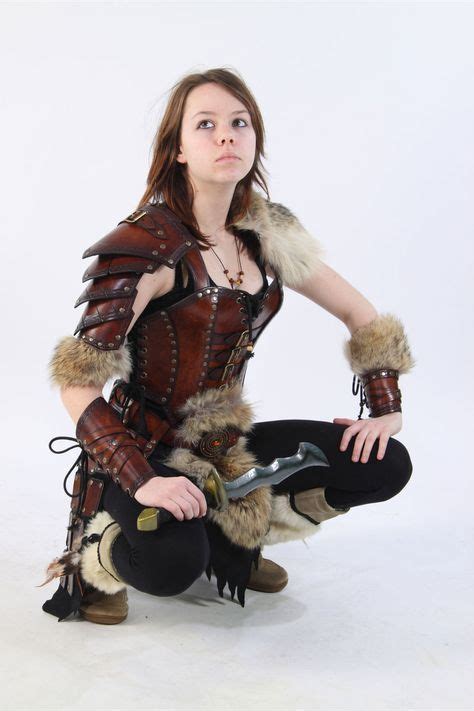Womenfighters One Of Many Leather Armor Pieces Logangaiarpg