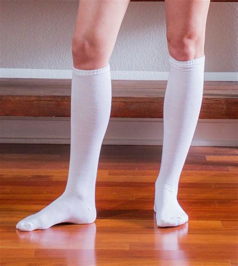 6 Units Of Yacht And Smith Womens White Only Long Knee High Socks Sock