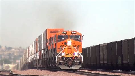 3 Train Meet At 70mph Bnsf And Up Youtube