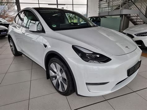 Tesla Model Y Performance 2022 Dual Motorpearl White Eu Neuwagen