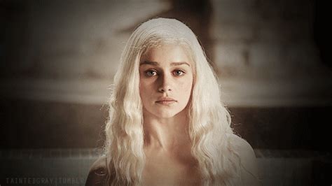 Daenerys S Hot Bath Game Of Thrones Foreshadowing Popsugar Entertainment Photo 3