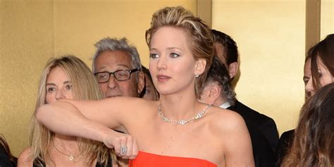 Jennifer Lawrence Jokes About Flashing Boob To Shut Down The Internet My Xxx Hot Girl