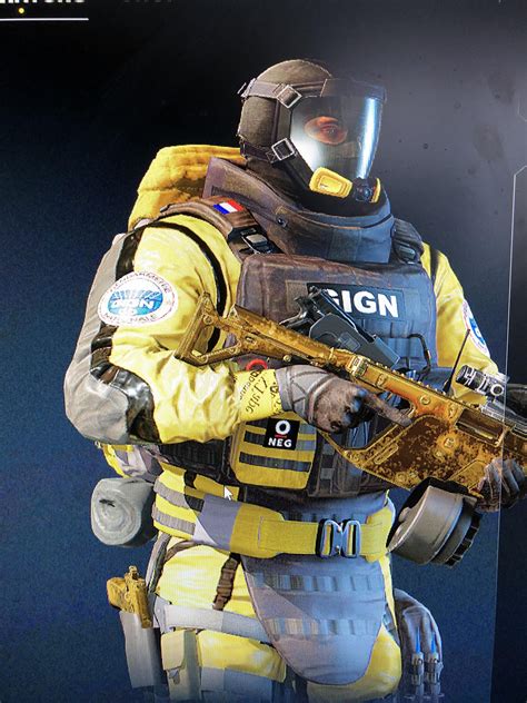 How Can Lion Have 2 Pistols Rrainbow6