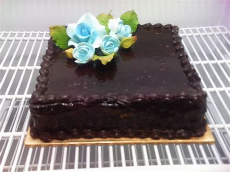 Order dr firdaus ilp jitra untuk birthday anak beliau, haziq. Faez Homebakerz ..Dari Hati Ku: KEK COKLAT MOIST 2