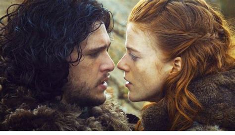Kit Harrington Falls In Love In Real Life With Rose Leslie His Tv Show