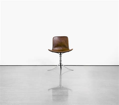 ■poul kjaerholm 「pk20」 fritz hansen in 1986（labelled） ケアホルムのpk20. Photo © Rodrigo Pereda. Poul Kjærholm, PK9 chair. 1960 ...