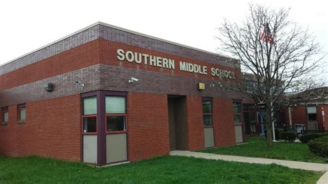 Remote Learning Continues At Southern Middle After Fire Lexington