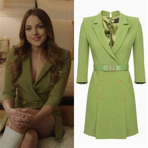 Dominique hat nachforschungen über blake carrington angestellt. Fallon Carrington wears this double-breasted belted green ...