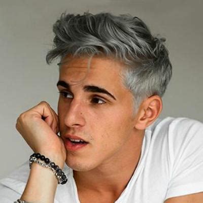 His bangs cut across his forehead and hang just over his eyebrows. How To Dye Your Hair Platinum, Without it Looking Bad