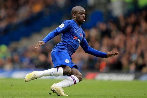 Chelsea's n'golo kante is world's best. N'Golo Kante reveals who he would sign if he was Chelsea ...