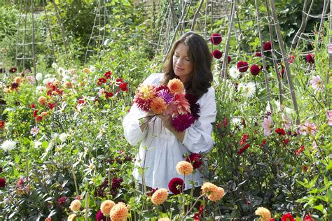 Φροντίστε τα φυτά και τον κήπο σας και φτιάξτε την διάθεση σας - megeia.gr