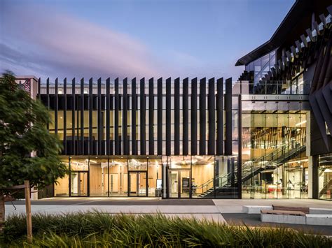 Uow Tauranga Campus • Lightforge Architecture Photography