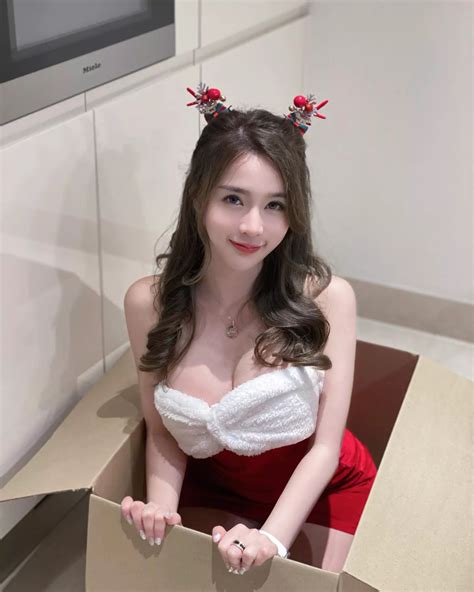 Your Gift For Christmas Nudes KoreanHotties NUDE PICS ORG