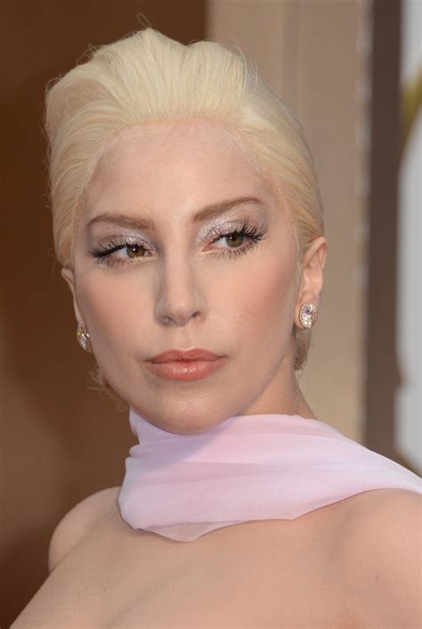 Lady Gaga Posts Makeup Free Selfie On Instagram And It S Absolutely Gorgeous
