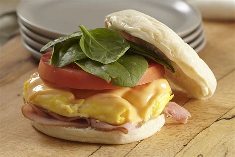 Make-Ahead Breakfast Sandwiches | Make ahead breakfast, Make ahead 