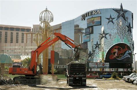 Demolition Of The Riviera Hotel Las Vegas Love Old Vegas Las Vegas Hotels Westward Yesterday