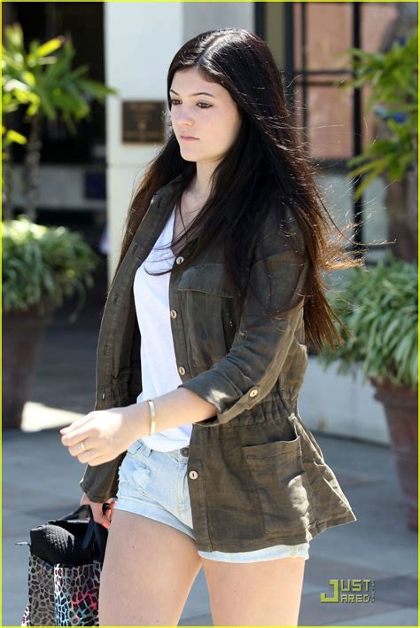 11, kylie jenner said she's not ready. Kendall & Kylie Jenner: Summer Shopping Spree! | Photo ...