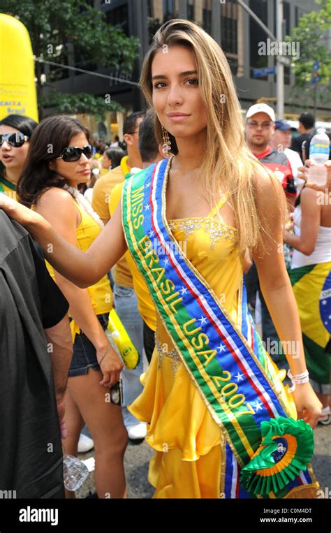 Heloisa Miss Brasil Usa 2007 24th Annual Brazilian Day Festival New