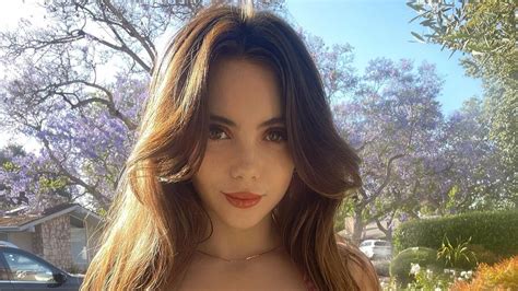 gymnast mckayla maroney looks gorgeous in strapless red dress sqandal