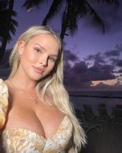 Kinsey Wolanski Nude Nude Photos Collection Showing Off Her Nip Slip