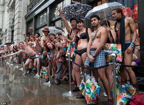 Desigual Gives Away Clothes To 100 Who Queued In Their