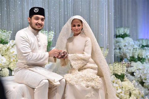 Siti Nurhaliza Kahwin Siti Nurhaliza Wikipedia Bahasa Melayu Ensiklopedia Bebas Yang Hormat