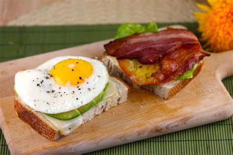 Fried Egg And Bacon Sandwich Recipe With Avocado Jessica Gavin
