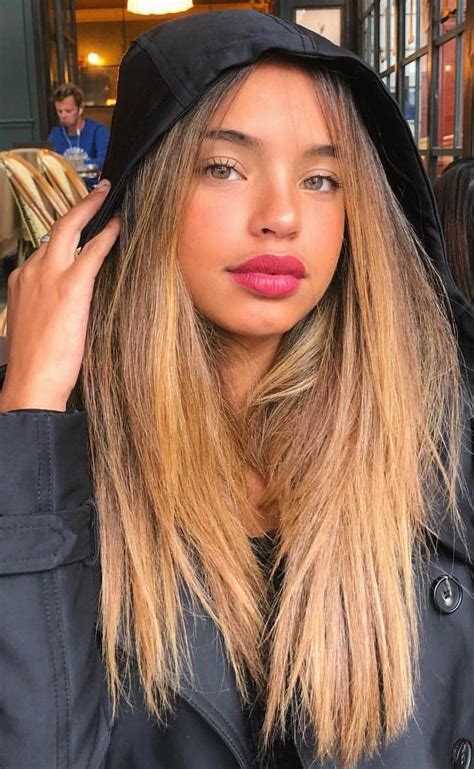 Beauty In 2020 Girl Hair Colors Mixed Girl Hairstyles