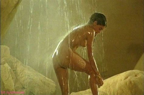 Phoebe Cates Nude Is Every Man S Dream Come True Pics The Best