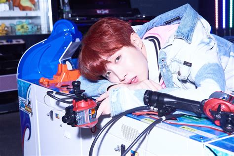 Bts love yourself 結 'answer' concept photo. Picture BTS - LOVE YOURSELF 承 Her Concept Photo E ...