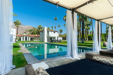 Cary Grant Barbara Hutton Stayed At This Palm Springs Home For Sale