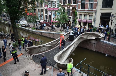 Worlds First 3d Printed Steel Bridge Debuts In Amsterdams Red Light