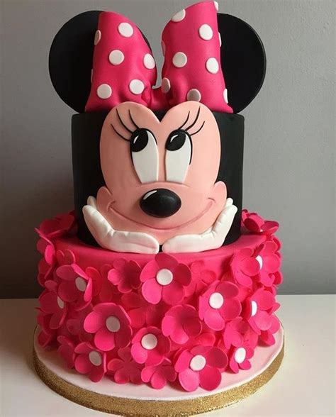 Minnie Mouse Cake Minnie Mouse In 2019 Minnie Mouse Birthday Cakes Minnie Cake Mouse Cake