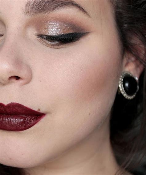 Simple Basic Tips To Achieve A Classy Chic Makeup Similar To The Hollywood Divas Of Classic