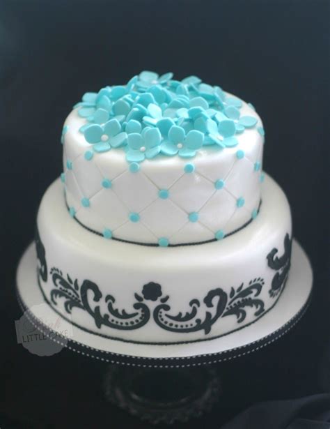 18th birthday cake make up theme 18th birthday cake. Sweet 16 Birthday Cake | Sweet 16 birthday cake, 16 ...