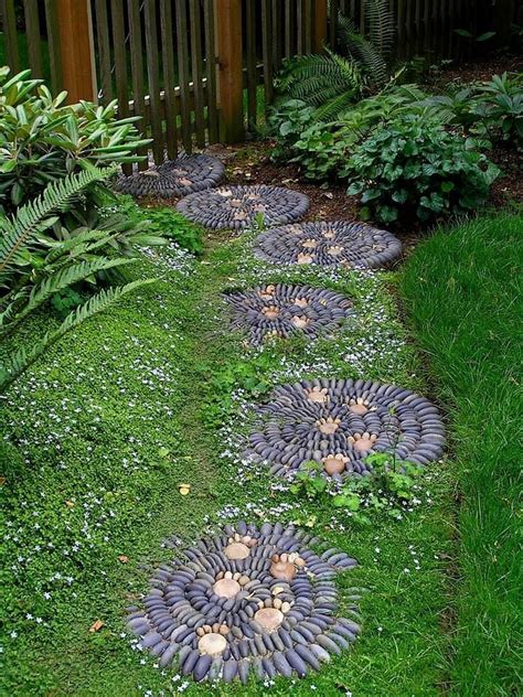 46 Inspiring Stepping Stones Pathway Ideas For Your Garden Unique