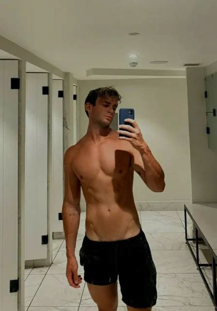 Shirtless Male Muscular Hunk Beefcake Lean Jock Bathroom Selfie Photo