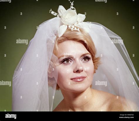 Retro 1960s Wedding Hi Res Stock Photography And Images Alamy