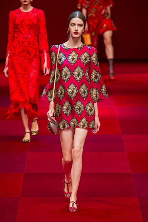 Coleção Dolce And Gabbana Milão Verão 2015 Rtw Desfiles Ffw