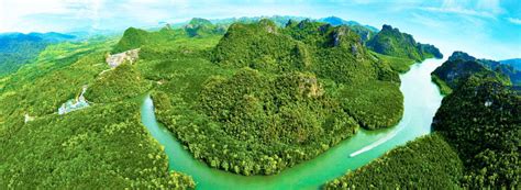 Thick mangroves teeming with wildlife and birds, vertical limestone hills, open sea boat rides, and enchanting caves are part of the. Home - Kilim Geoforest Park Langkawi