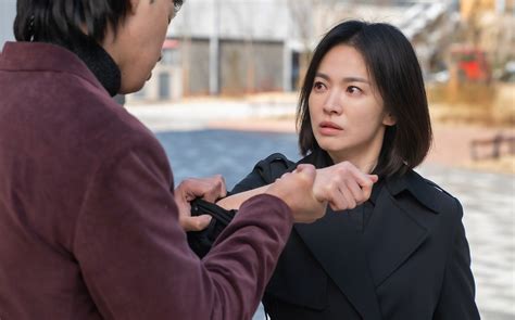 Song Hye Kyo Responds To The Glory Viewers Saying That She Suddenly Looks Much Older Than