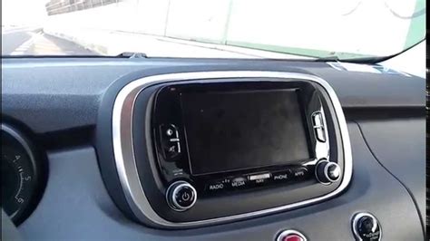 Vollständig in ihr armaturenbrett integriert. FIAT 500X uconnect live 6,5" navigation app crash - YouTube