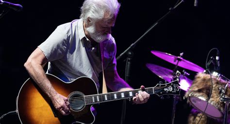 bob weir remembers robert hunter with dedicated solo setlist at sweetwater music hall