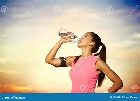 Sporty Girl Drinking Water Stock Photo Image Of Skyline 35458762