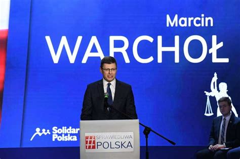 Warchoł, on the other hand, was very keen on this, because his entire campaign is based on the fact that tadeusz ferenc supports his candidacy. Wiceminister sprawiedliwości, a nie zna prawa. Albo je zna ...