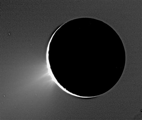 Nasa Saturn S Moon Enceladus Spreads Its Influence