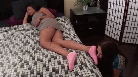 angel loves simona s tired feet mov the foot infatuation clips4sale